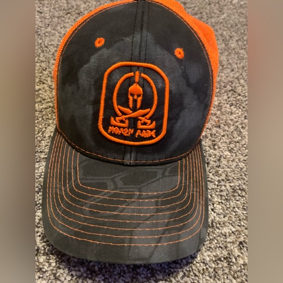 Hat - Picture 1 of 2